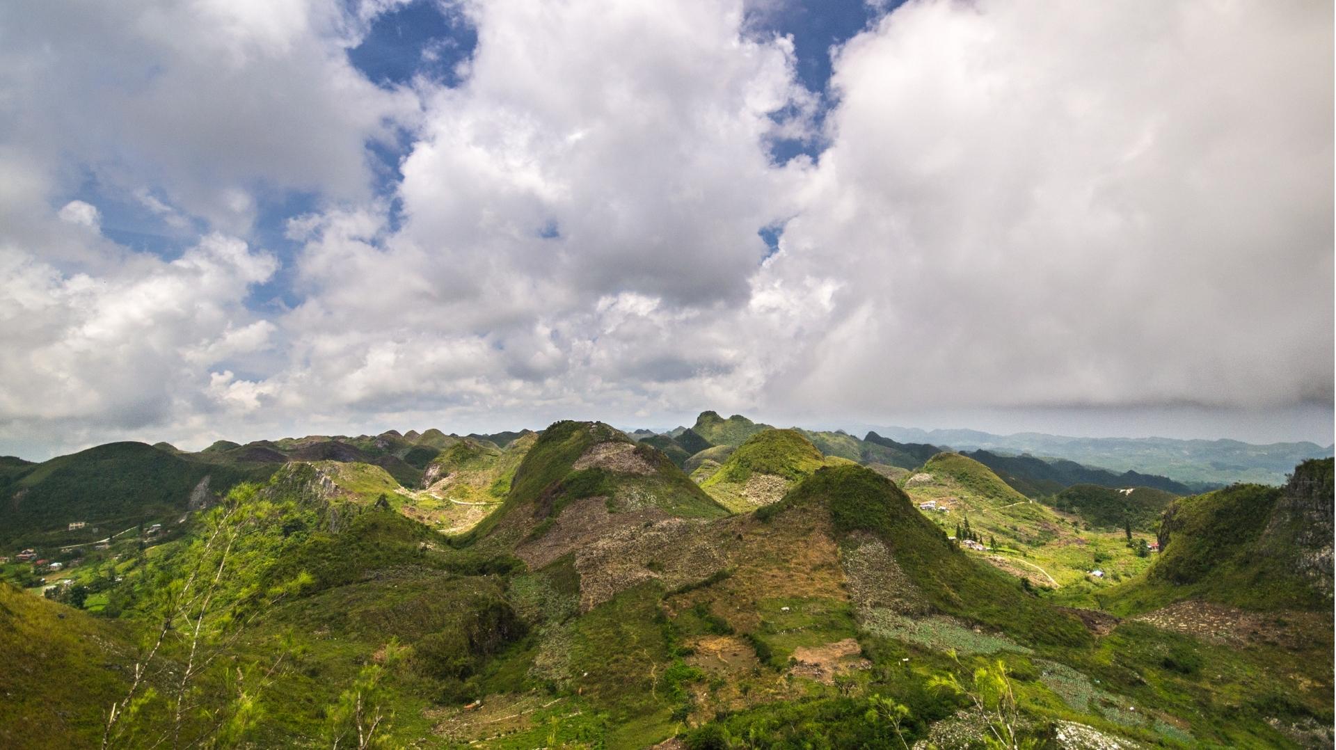 Osmeña Peak is a favorite trekking spot with breathtaking views of Cebu’s landscape.